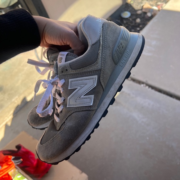 New Balance - Picture 4 of 6